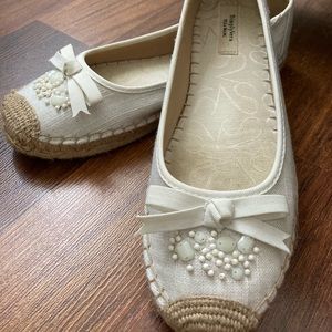 Vera Wang slip-on flats